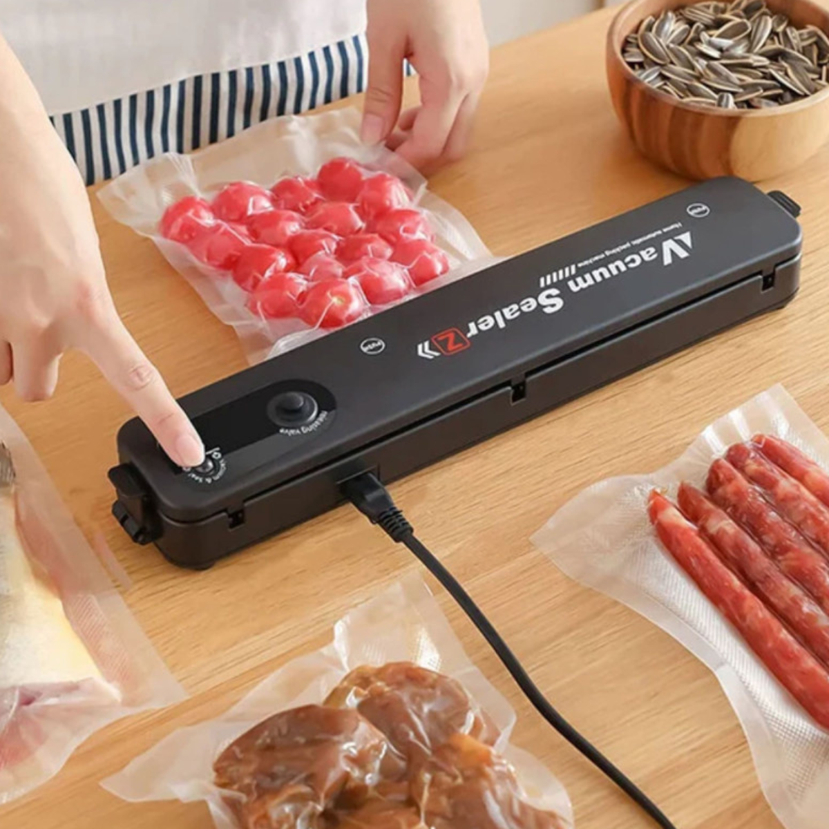 Aparat de Vidat și Sigilat Alimente 90W – Putere de Vid -60kPa | Vacuum Sealer pentru Carne, Legume, Fructe